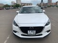 2018 Mazda Axela III Рестайлинг, белый, 1350000 рублей