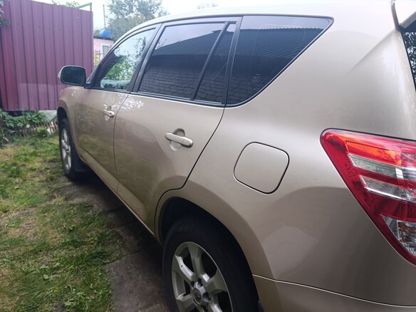 2010 Toyota RAV4 III (XA30) Рестайлинг, золотистый, 1350000 рублей - вид 9