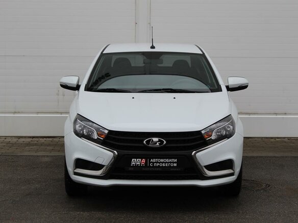 2017 Lada (ВАЗ) Vesta I, белый - вид 2