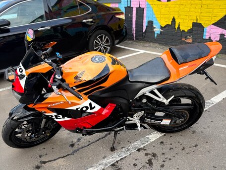 2009 Honda CBR 600RR, оранжевый, 590000 рублей, вид 5
