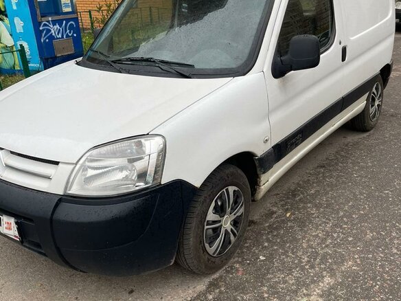 2011 Citroen Berlingo, белый, 400000 рублей - вид 2