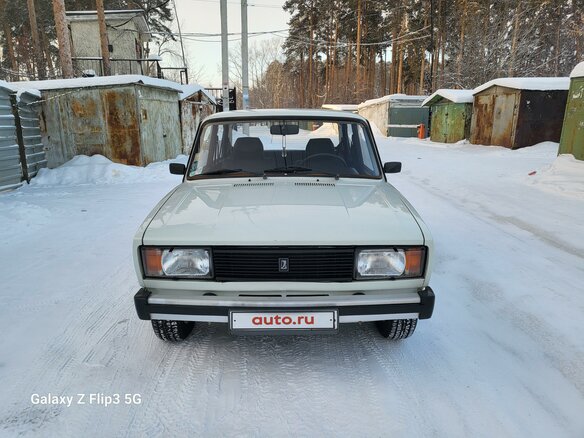 1997 Lada (ВАЗ) 2105, белый - вид 4