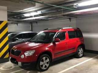 2013 Skoda Yeti I, красный, 1200000 рублей, вид 2