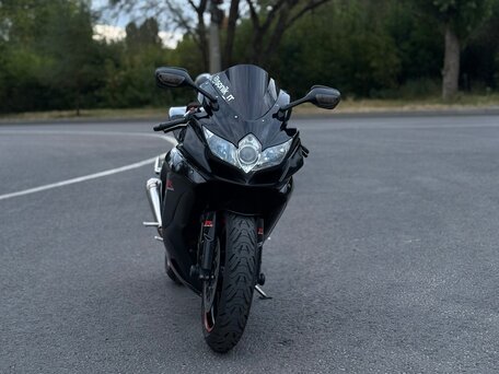 2009 Suzuki GSX-R 750, чёрный, 715000 рублей, вид 2