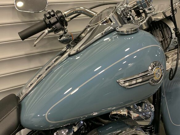 2024 Harley-Davidson Fat Boy, голубой, 3390000 рублей - вид 5