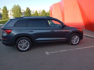 2017 Skoda Kodiaq I, серый, 2350000 рублей, вид 4