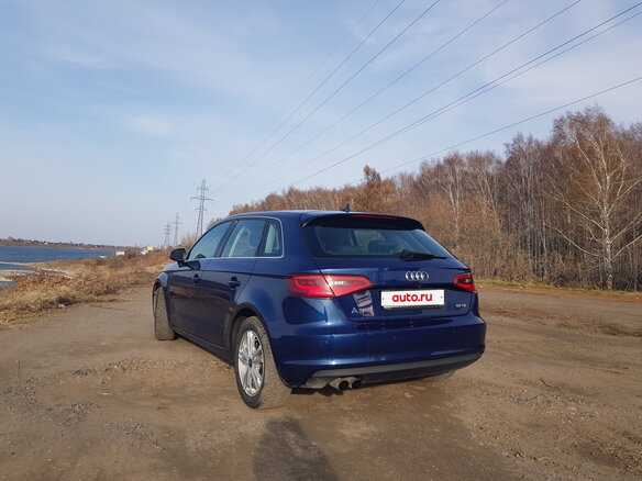 2015 Audi A3 III (8V), синий, 1270000 рублей - вид 12