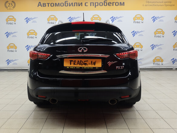 2011 Infiniti FX FX37 II (S51) Рестайлинг, чёрный - вид 3