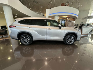 2026 Toyota Highlander IV (XU70), серый, 5799000 рублей, вид 4