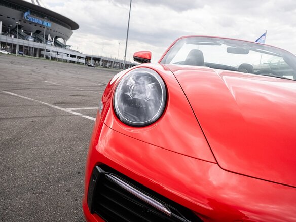 2019 Porsche 911 Carrera 4S VIII (992), красный - вид 23