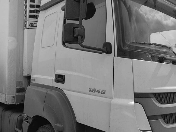 2018 Mercedes-Benz Axor, белый, 4200000 рублей - вид 2