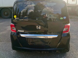 2016 Honda Freed I Рестайлинг 2, чёрный, 1150000 рублей, вид 4