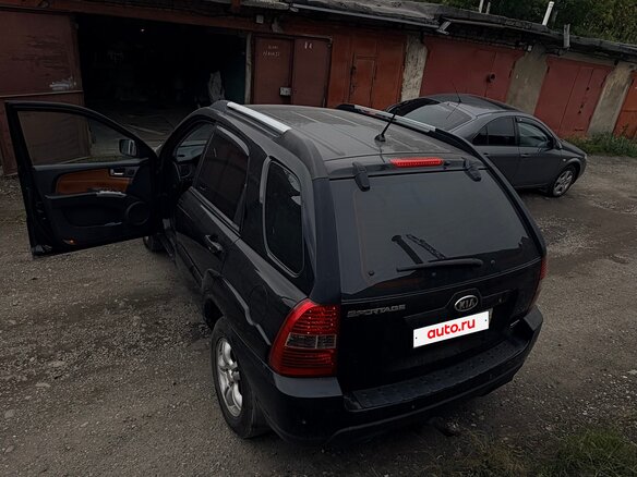 2005 Kia Sportage II, чёрный, 700000 рублей - вид 9