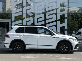 2021 Volkswagen Tiguan II Рестайлинг, белый, 3775000 рублей, вид 5