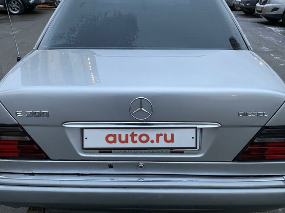 1993 Mercedes-Benz E-Класс 300 I (W124), серый - вид 4