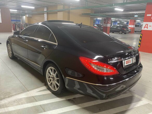 2011 Mercedes-Benz CLS 350 II (C218), чёрный - вид 4