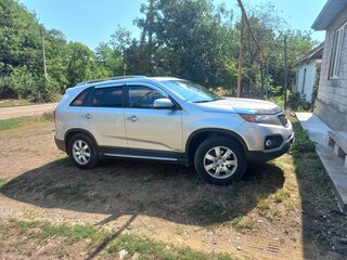2010 Kia Sorento II, серебристый, 1550000 рублей, вид 3