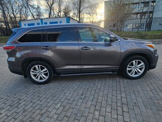 2014 Toyota Highlander III (XU50), серый, 2790000 рублей, вид 4
