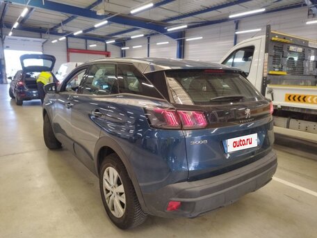 2022 Peugeot 3008 II Рестайлинг, синий, 2039000 рублей, вид 3