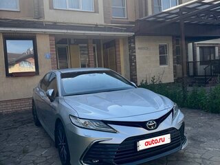 2021 Toyota Camry VIII (XV70) Рестайлинг, жёлтый, 3300000 рублей, вид 1