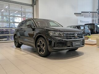2026 Volkswagen Touareg III Рестайлинг, чёрный, 11900000 рублей, вид 3