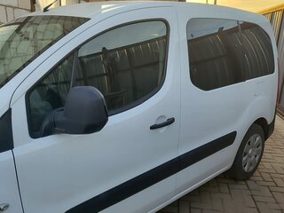 2011 Citroen Berlingo II, белый, 660000 рублей, вид 3