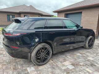 2017 Land Rover Range Rover Velar I, серебристый, 3200000 рублей, вид 2