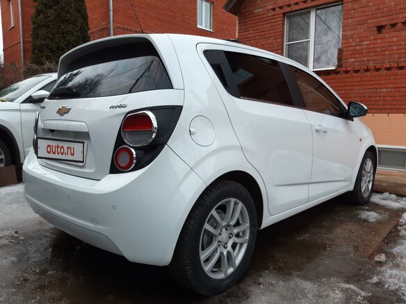 2013 Chevrolet Aveo II, белый - вид 19
