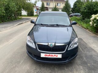 2011 Skoda Fabia II Рестайлинг, серый, 340000 рублей, вид 2