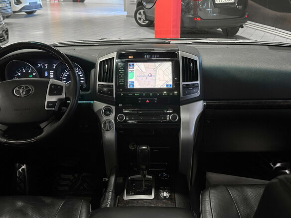 2014 Toyota Land Cruiser 200 Series Рестайлинг 1, серебристый, 3930000 рублей - вид 33
