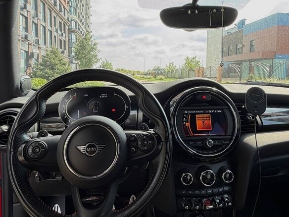 2020 Mini Hatch Cooper S III (F55/F56) Рестайлинг, красный, 2350000 рублей - вид 12