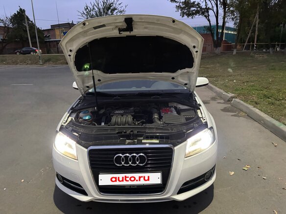 2010 Audi A3 II (8P) Рестайлинг 2, белый, 1050000 рублей - вид 1