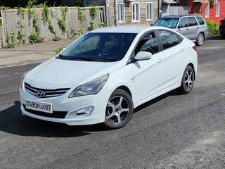 2015 Hyundai Solaris I Рестайлинг, белый, 599000 рублей, вид 1
