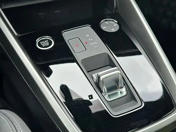 2023 Audi A3 35 TFSI IV (8Y), белый - вид 5