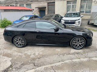 2021 Mercedes-Benz E-Класс 200 V (W213, S213, C238) Рестайлинг, чёрный, 5500000 рублей, вид 2