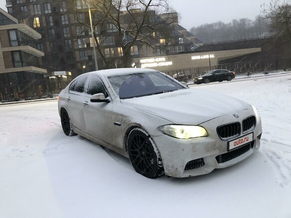 2013 BMW 5 серии 530d xDrive VI (F10/F11/F07) Рестайлинг, белый - вид 4