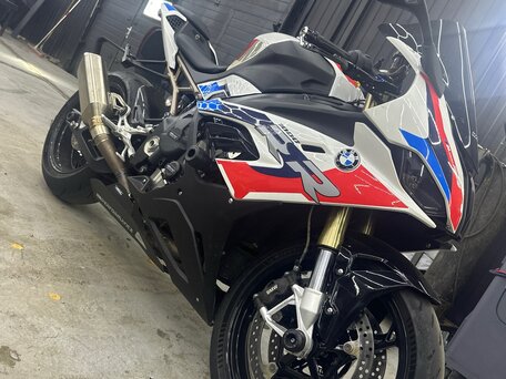 2022 BMW S 1000 RR, белый, 1600000 рублей, вид 2