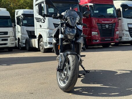 2021 BMW F 900 R, чёрный, 830000 рублей, вид 4