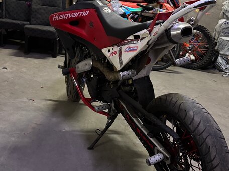 2007 Husqvarna SM 610, красный, 470000 рублей, вид 5