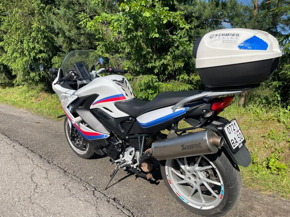 2013 BMW F 800 GT, белый, 700000 рублей - вид 2