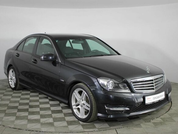 2012 Mercedes-Benz C-Класс 180 BlueEFFICIENCY III (W204) Рестайлинг, чёрный - вид 2