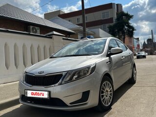 2014 Kia Rio III, серебристый, 1500000 рублей, вид 5