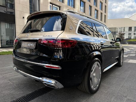 2025 Mercedes-Benz Maybach GLS 600 I Рестайлинг, чёрный, 30900000 рублей, вид 4