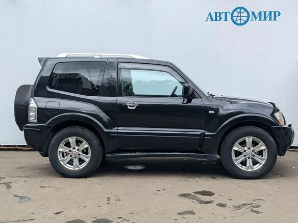2006 Mitsubishi Pajero III Рестайлинг, чёрный - вид 3