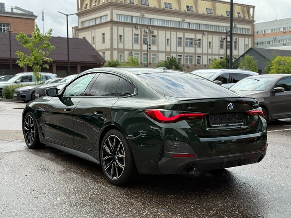 2023 BMW 4 серии Gran Coupe 430i xDrive G22, G23, G26, зелёный, 6060000 рублей - вид 3