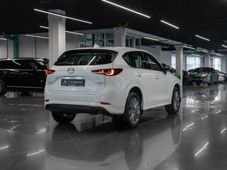 2026 Mazda CX-5 II Рестайлинг, белый, 5000000 рублей, вид 5