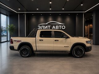 2025 Ram 1500 Crew Cab V Рестайлинг, бежевый, 9399000 рублей, вид 5