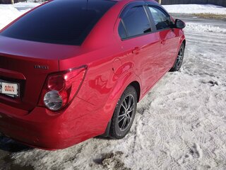 2012 Chevrolet Aveo II, красный, 900000 рублей, вид 3