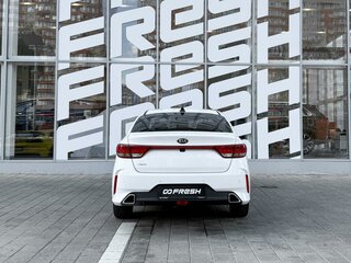 2021 Kia Rio IV Рестайлинг, белый, 1460000 рублей, вид 4