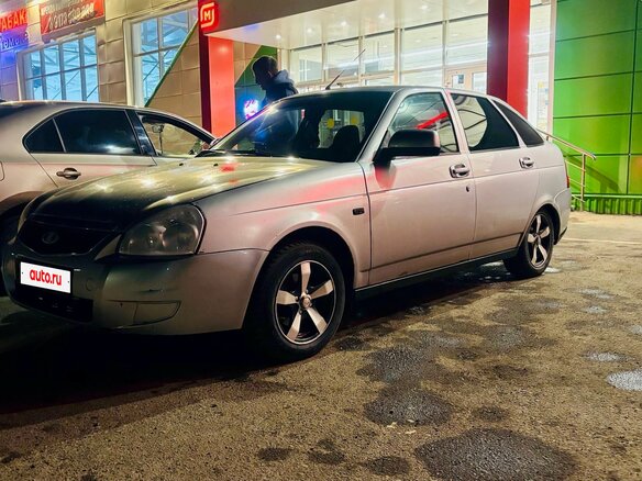 2014 Lada (ВАЗ) Priora I Рестайлинг, серебристый, 350000 рублей
